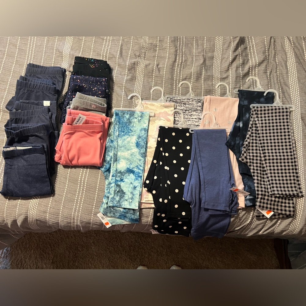 Girls legging lot size 10-12. Most BNWT